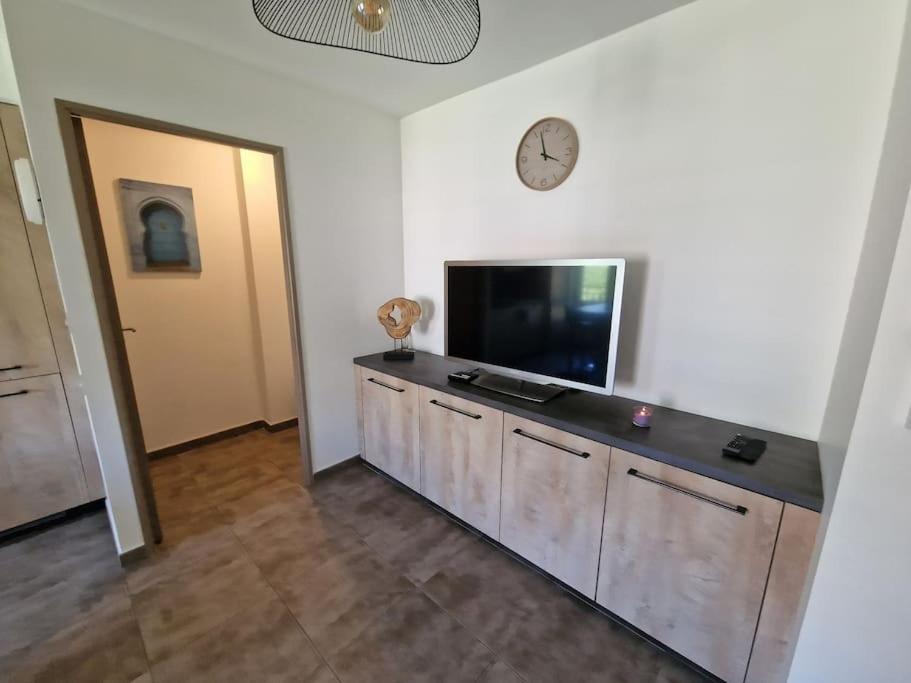 ショルジュSuperbe T2 Duplex Vue Sur Les Montagnesアパートメント エクステリア 写真
